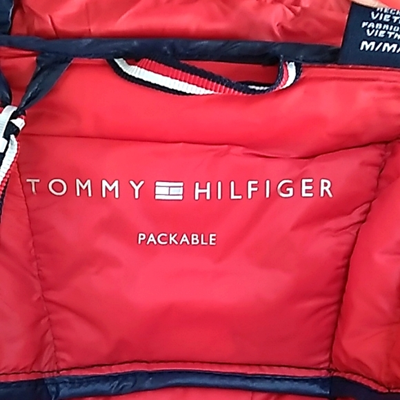 Tommy Hilfiger Hooded Packable Navy Puffer Coat. Size Medium  NWT - Picture 12 of 16